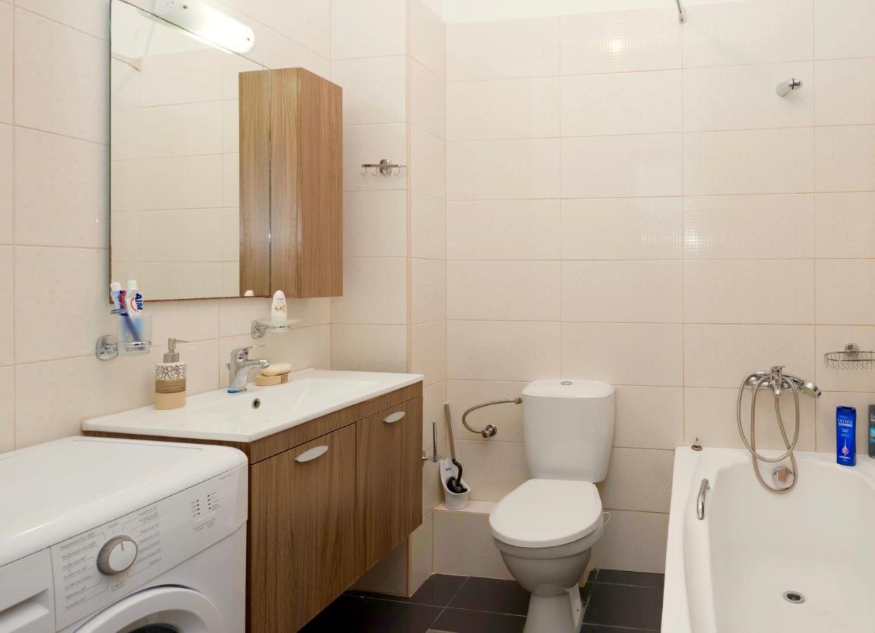 Fam Central Apt Heraklion  Exterior photo